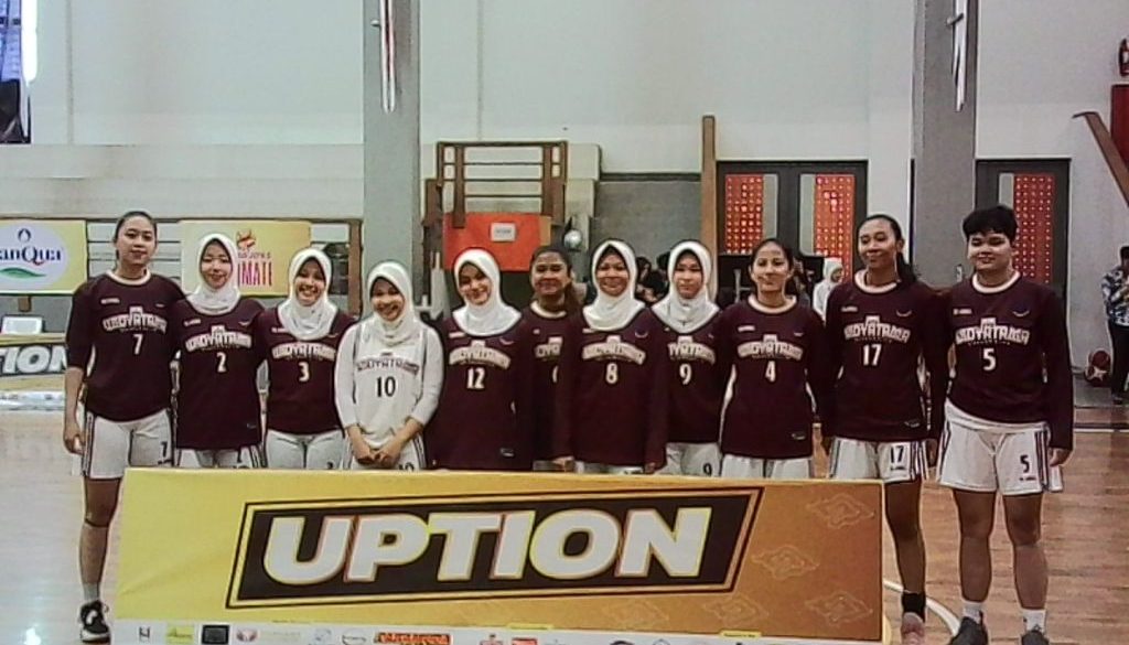 Dominasi Total Putri Widyatama: Trio Wafa-Pitaloka-Hasya Redam Perlawanan Telkom University.